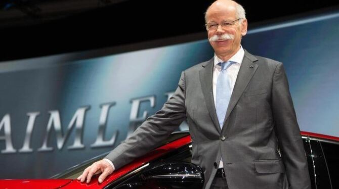 Dieter Zetsche, Vorstandsvorsitzender der Daimler AG: Dax-Vorstände verdienen weniger - Aber 50 Mal so viel wie Angestellte.
