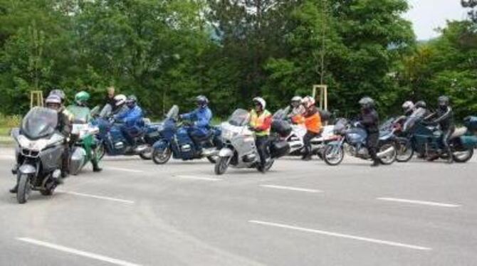 Gemeinsame Ausfahrt: Polizei aus dem In- und Ausland, Feldjäger der Bundeswehr und ganz normale Biker mit ihren Maschinen.  FOTO