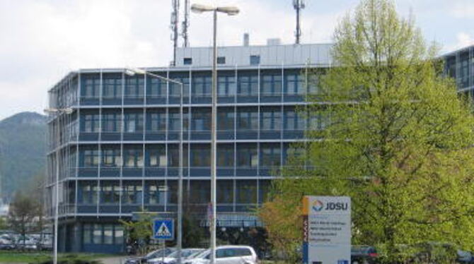 Einst Wandel & Goltermann-Zentrale, heute unter anderem Sitz der Außenstelle eines Bundesamts. GEA-FOTO: BARAL