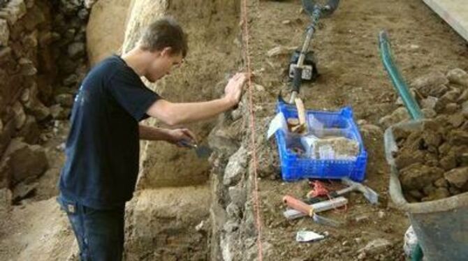 Auf den Spuren der Römerzeit wie auch des Spätmittelalters: Mit Schwerpunktgrabungen versuchen Denkmalschützer, sich einen Überb
