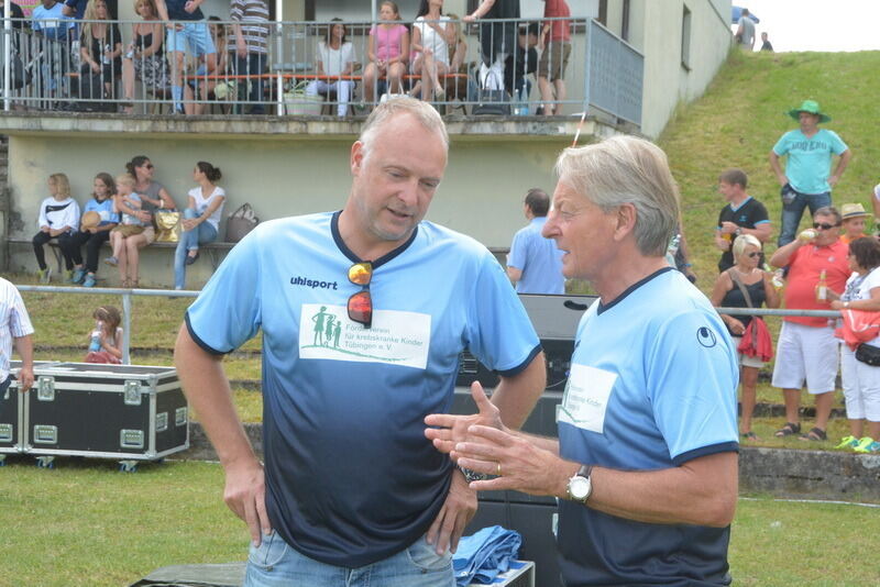 Stars besiegen Küchenchefs