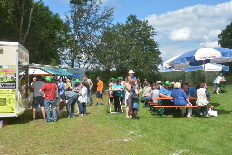 Stars besiegen Küchenchefs