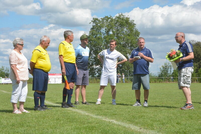 Stars besiegen Küchenchefs