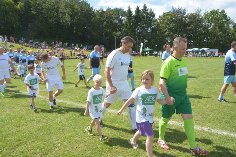 Stars besiegen Küchenchefs