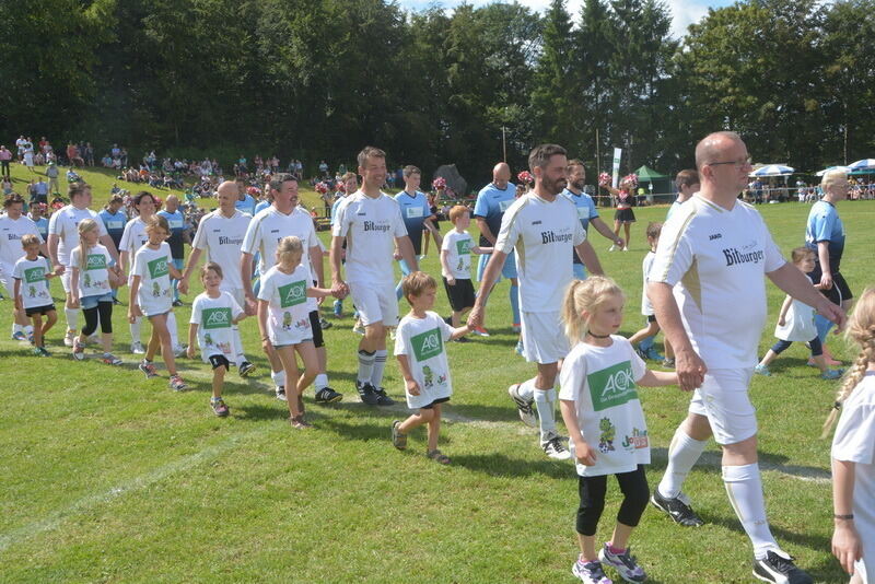 Stars besiegen Küchenchefs