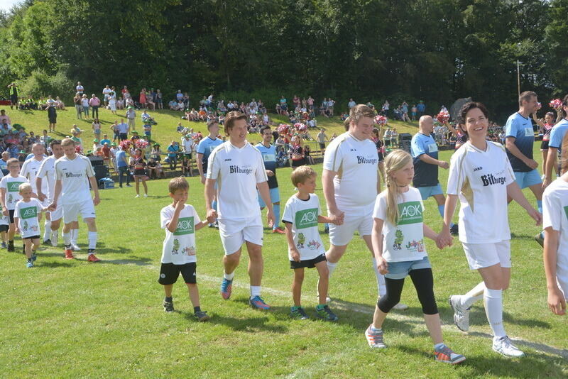 Stars besiegen Küchenchefs