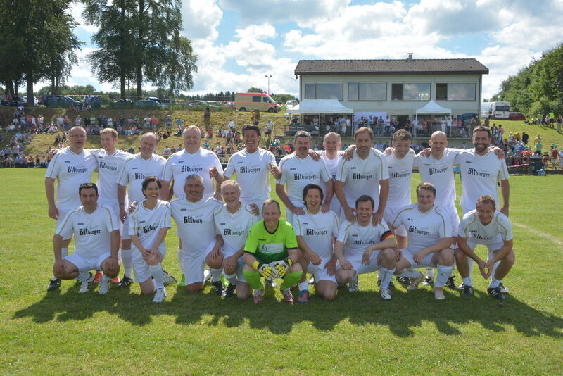 Stars besiegen Küchenchefs