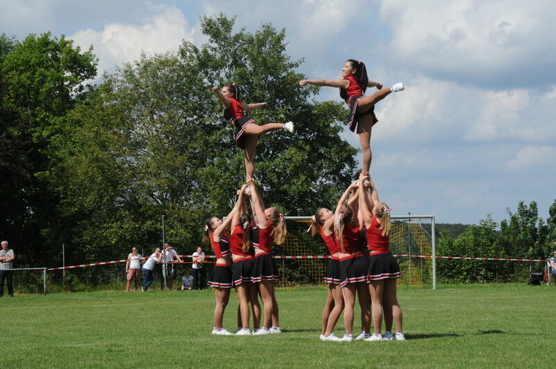 Stars besiegen Küchenchefs