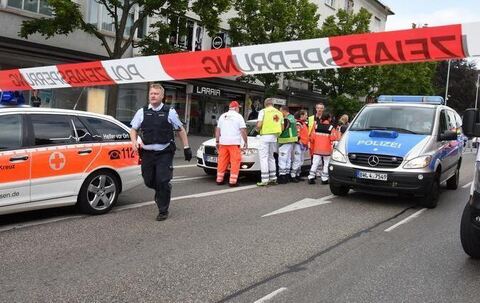 Mann tötet Frau mit Machete