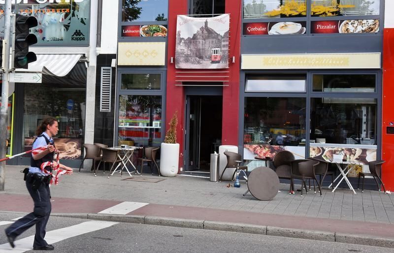 Mann tötet Frau mit Machete