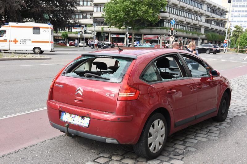 Mann tötet Frau mit Machete