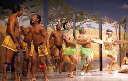 Afrika wurde per Musical in Metzingen auf der Bühne lebendig.
FOTO: BÖRNER