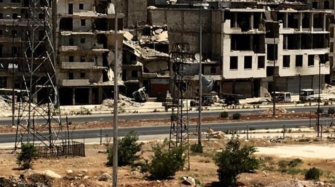 Zerstörte Gebäude in Aleppo: In der früheren syrischen Metropole gehen die Kämpfe unvermindert weiter. Foto: Michael Alaeddin