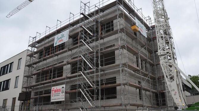 Der Erweiterungsbau der Wilhelm-Hauff-Realschule  ist so gut wie fertig.