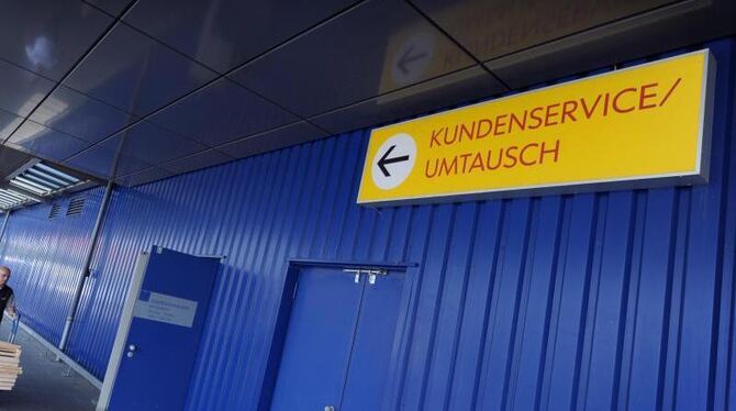 Umtausch-Anlaufstelle einer Ikea-Filiale im fränkischen Fürth: Der Möbelhändler nimmt sein zeitlich unbegrenztes Rückgaberech