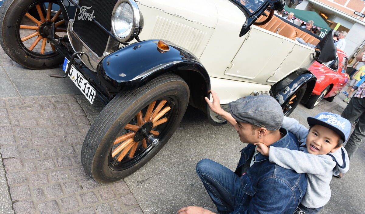 stadt-2208-oldtimertag24 pacher (jpg)
