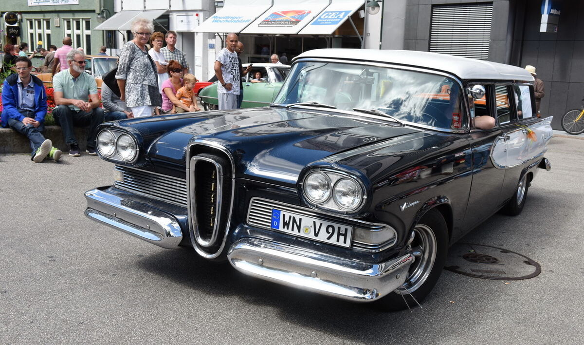 stadt-2208-oldtimertag25 pacher (jpg)