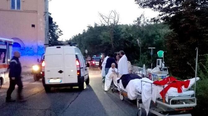 Der Chef des Zivilschutzes sprach von einem »schweren« Beben, es sei vergleichbar mit dem in der Stadt L'Aquila im Jahr 2009.