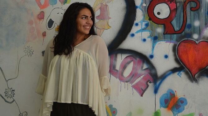 Sie 18-jährige Simay Inac plant, Poetry-Slam nach Pfullingen zu bringen. FOTO: HEHN