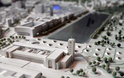 So soll Stuttgart 21 mal aussehen: Ein Modell im Rathaus in Stuttgart zeigt den Stuttgarter Hauptbahnhof und das Nachbargelände.