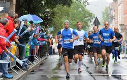 Laufen, fahren, anfeuern und dazwischen bummeln: Das Tübinger Großereignis mit Stadtlauf, umrisch-provenzalischer Markt und verk