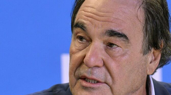 Oliver Stone findet klare Worte über Amerikas Polit-Elite. FOTO: DPA Oliver Stone findet klare Worte über Amerikas Polit-Elite. FOTO: DPA